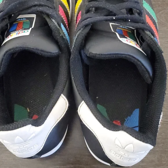 Adidas Originals Superstar Black Green Red Kids Size 4 - Picture 7 of 8